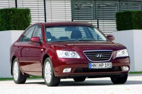 Roter Hyundai Sonata