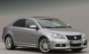 Silberner Suzuki Kizashi ist in Deutschland ganz selten zu sehen