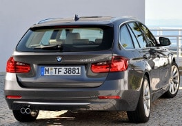 Schwarzer BMW 3 Touring 